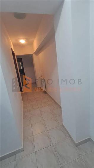 Apartament cu 3 camere decomandat, mobilat în 1 Decembrie