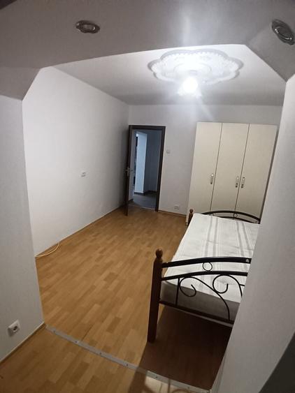Apartament cu 2 camere decomandat în Coman