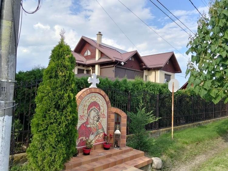 Casă cu 4 camere în Șipotu