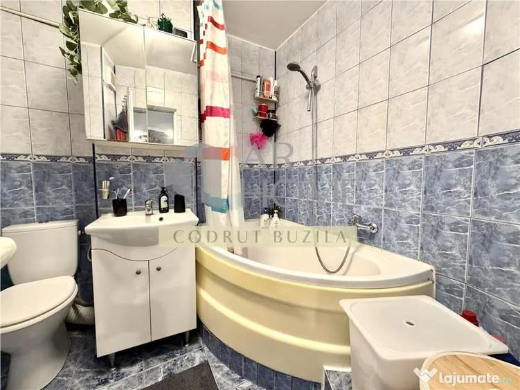 Apartament cu 3 camere decomandat în Ultracentral