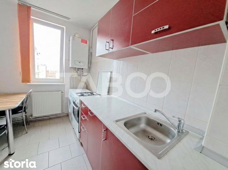 Apartament cu 2 camere semidecomandat, mobilat în Mihai Viteazul
