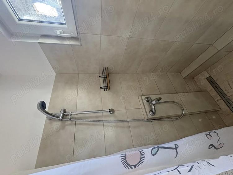 Apartament cu 2 camere nedecomandat în 14 Mai