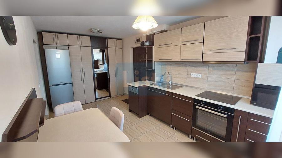 Apartament cu 3 camere în Calea Moldovei