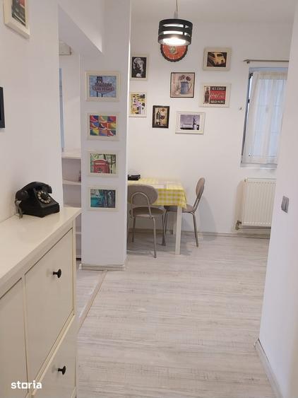 Apartament cu 3 camere decomandat în Drumul Taberei