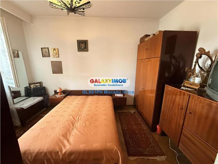 Casă cu 3 camere cu Garaj în Mihai Bravu