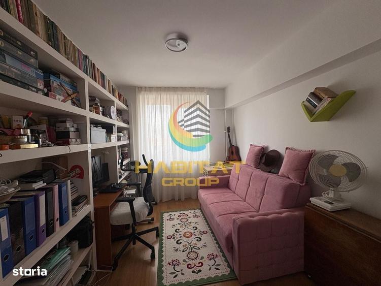 Apartament cu 3 camere decomandat în Tei