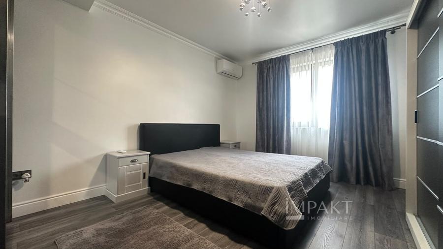 Casă individuală cu 4 camere decomandat cu Piscina în Gruia