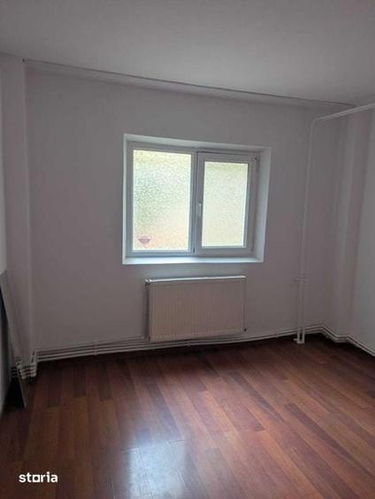 Inchiriez Apartament 2 Camere - Parter - Intrare Separata - Energiei - 6