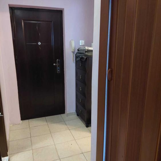 Garsonieră decomandată în Doamna Ghica