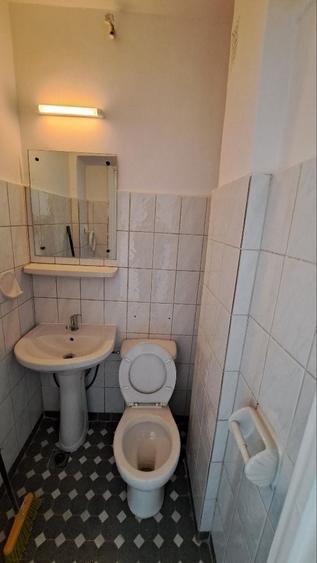 Apartament cu 4 camere decomandat în P-ța Unirii