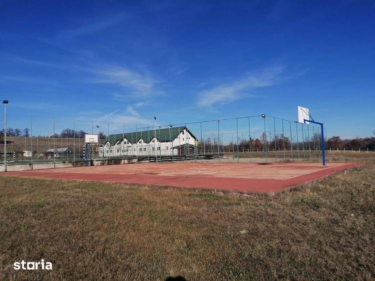 Spațiu comercial, de 2,500 mp, în Micești