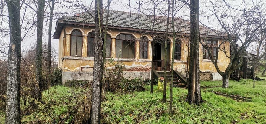 Casă cu 3 camere în Stolnici