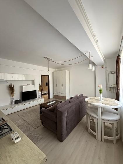 Apartament cu 2 camere circular, mobilat în Nord