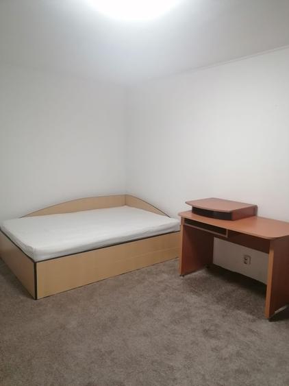 Apartament cu 3 camere decomandat în Mărăști