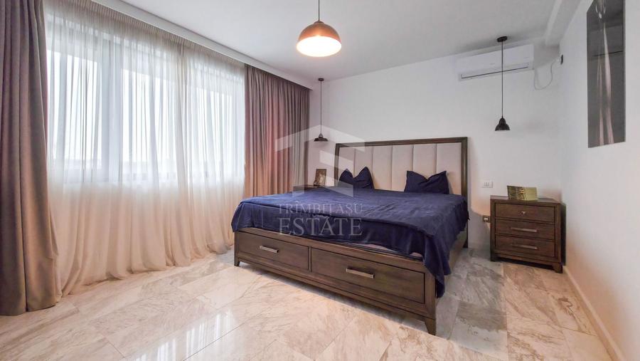 Casă cu 7 camere cu Canalizare în Dragomirești-Deal