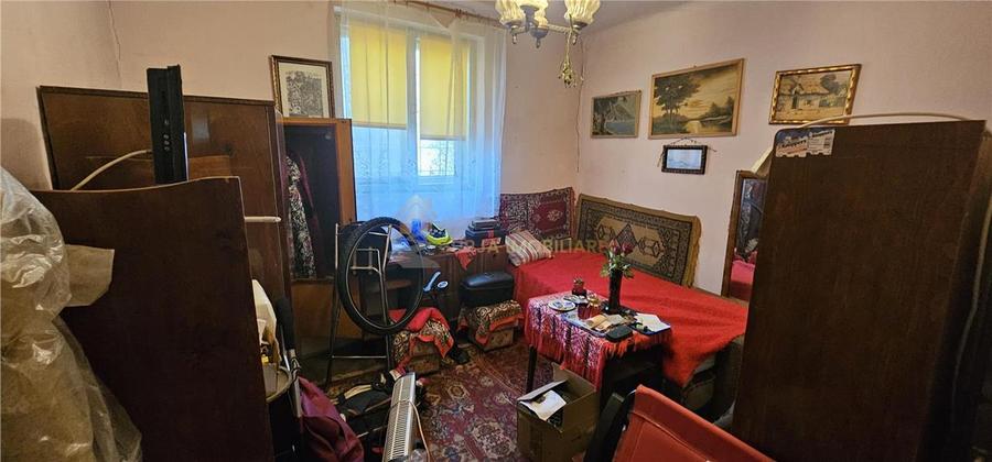 Casă individuală cu 5 camere cu Canalizare în Zorilor