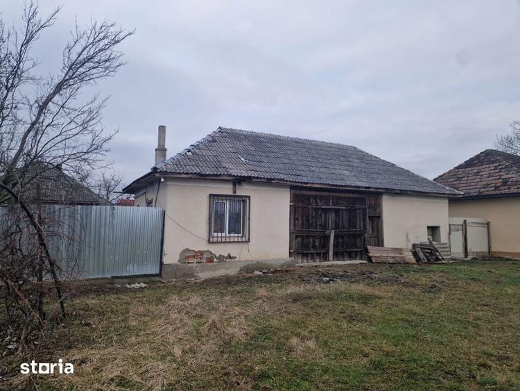 Casă cu 3 camere cu Teren 1800 Mp în Satulung