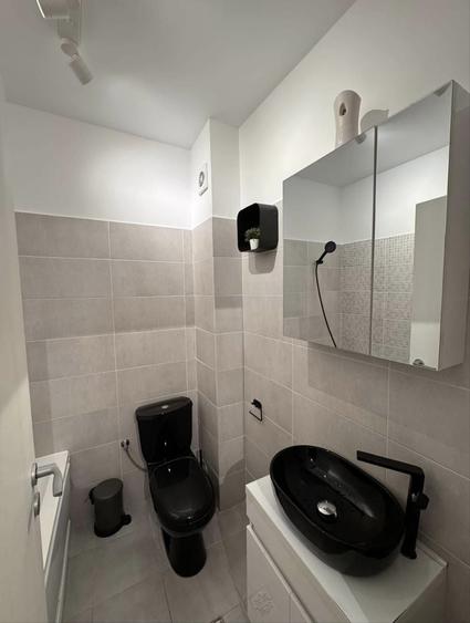 Apartament cu 2 camere decomandat în Runcu