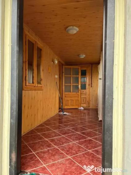 Casă cu 3 camere cu Teren 900 Mp în Central