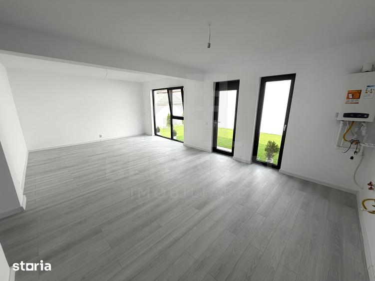 Casă cu 5 camere cu Teren 301 Mp în Cârcea