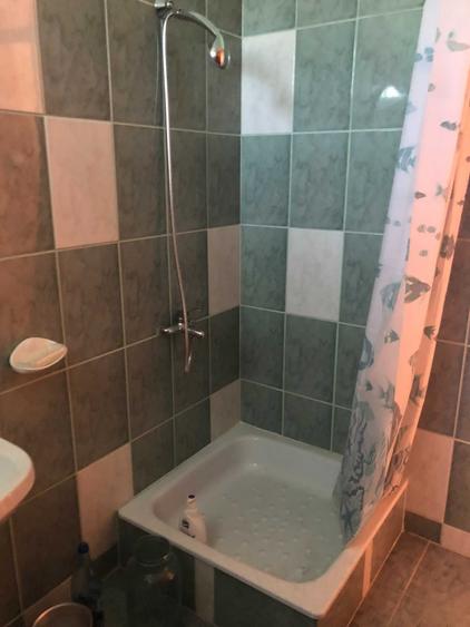 Casă cu 4 camere cu Teren 1425 Mp în Central