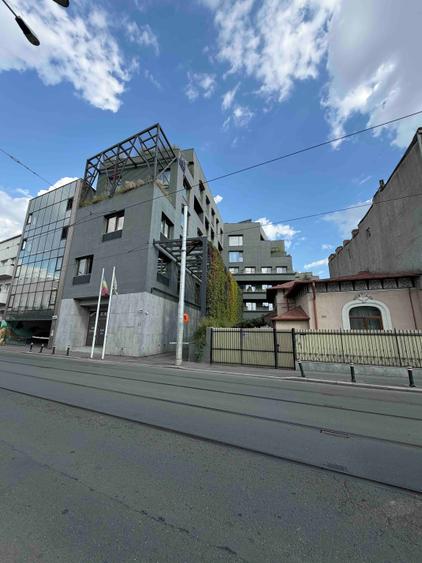 Apartament cu 3 camere în Ștefan cel Mare