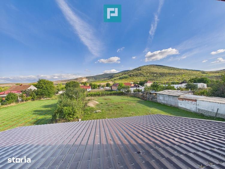 Casă cu 5 camere cu Teren 1260 Mp în Central