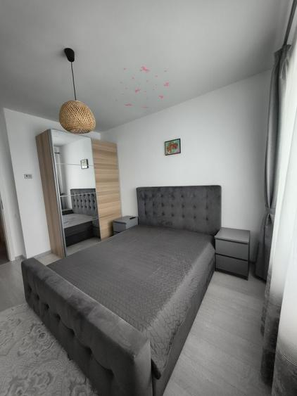 Apartament cu 2 camere decomandat în Runcu