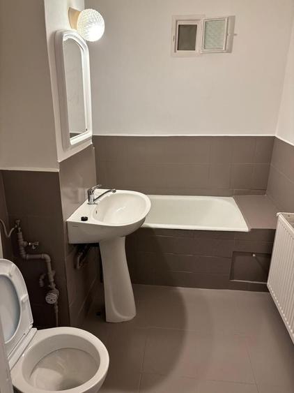 Apartament cu 2 camere decomandat în Complex Studențesc