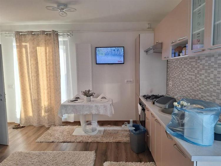 Apartament cu 2 camere decomandat în Cug
