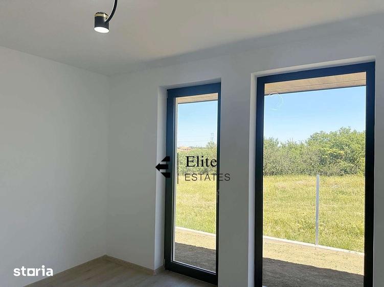 Casă cu 4 camere cu Teren 500 Mp în Sânmartin