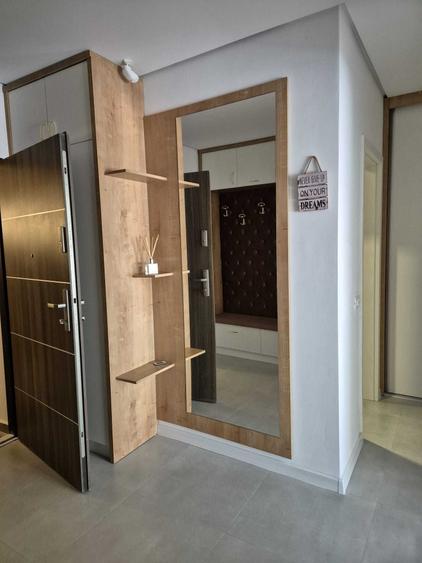 Apartament cu 2 camere semidecomandat în Central