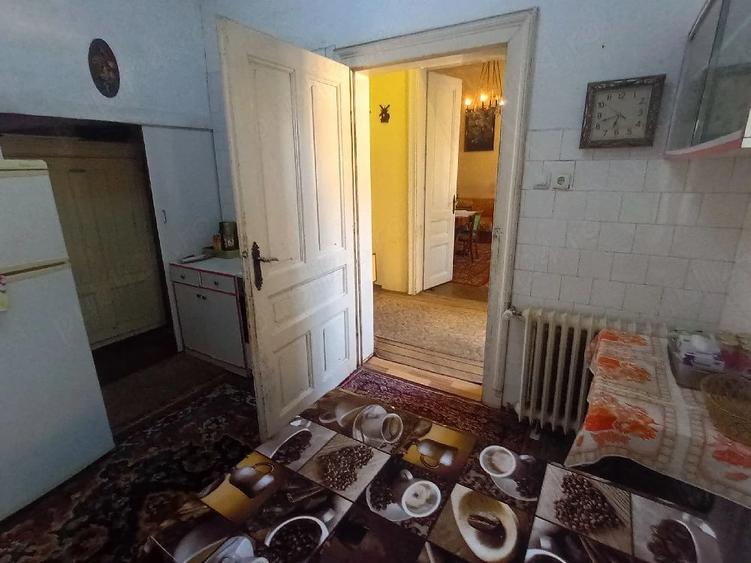 Apartament cu 2 camere nedecomandat în Bălcescu