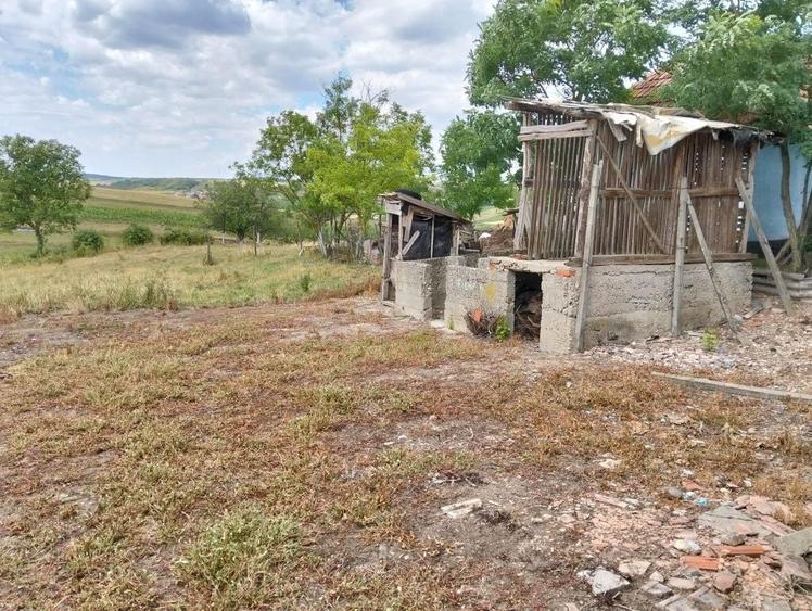Casă cu 2 camere în Bălaia
