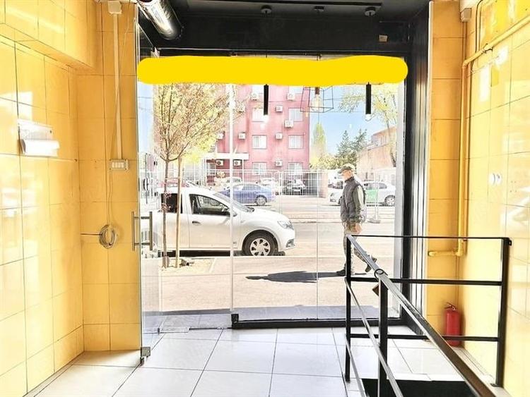 Spațiu comercial, de 50 mp, în Bucur Obor