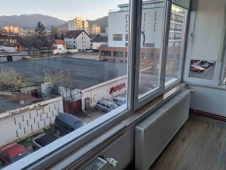 Apartament cu 2 camere semidecomandat în Județean