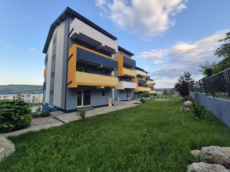 Apartament cu 2 camere decomandat în Bucium