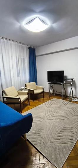 Apartament cu 2 camere semidecomandat, mobilat în Cișmigiu