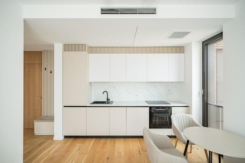 Apartament cu 2 camere semidecomandat în Tunari