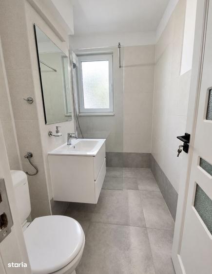 Apartament cu 2 camere decomandat în Cornișa