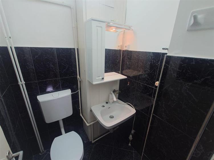 Apartament cu 3 camere decomandat în Ultracentral