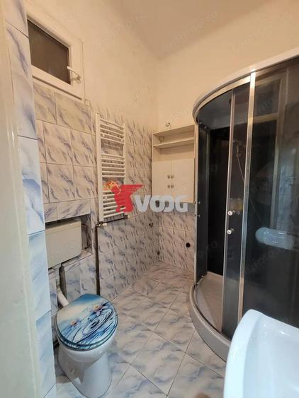 Casa cu 5 Apartamente de Vanzare Langa Pia?a Traian - 2