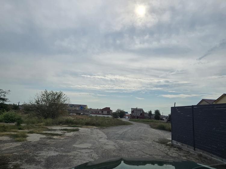 Teren Construcții intravilan de 1000 mp, în Periferie