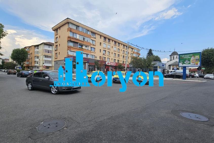Spațiu comercial, de 440 mp, în 9 Mai