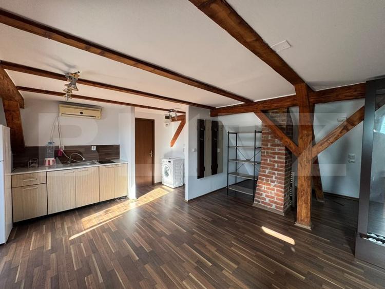Apartament cu 3 camere semidecomandat, mobilat în Fabric