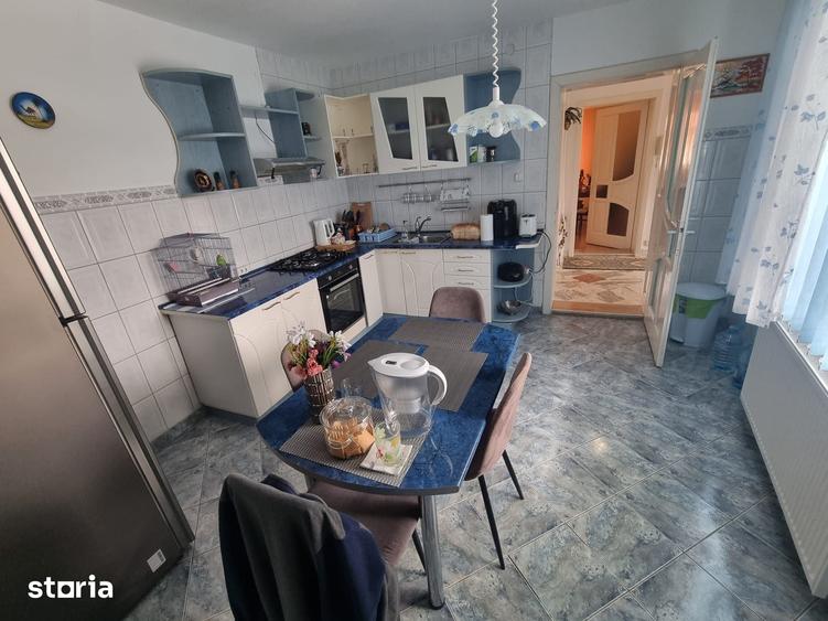 Casă cu 6 camere cu Teren 360 Mp în Ultracentral