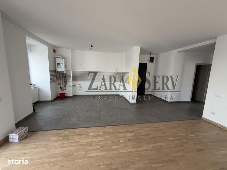Apartament cu 3 camere decomandat în Republicii