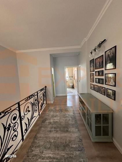 Casă cu 4 camere în Central