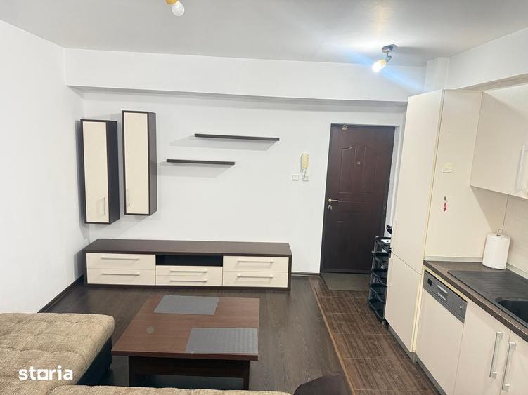 Apartament cu 2 camere semidecomandat în Central