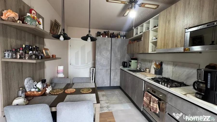 Apartament cu 3 camere decomandat în Aviației